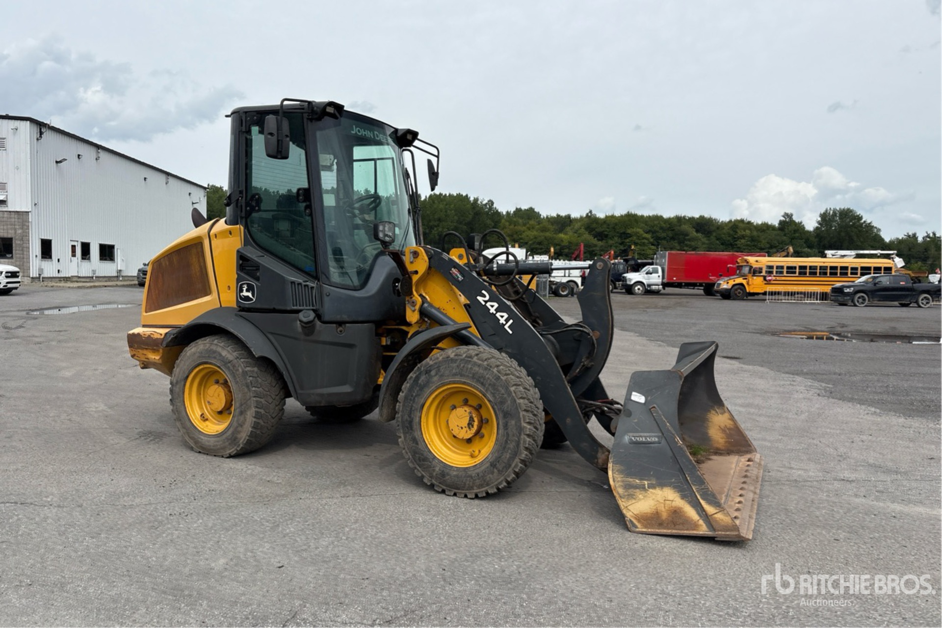 2019 John Deere 244L