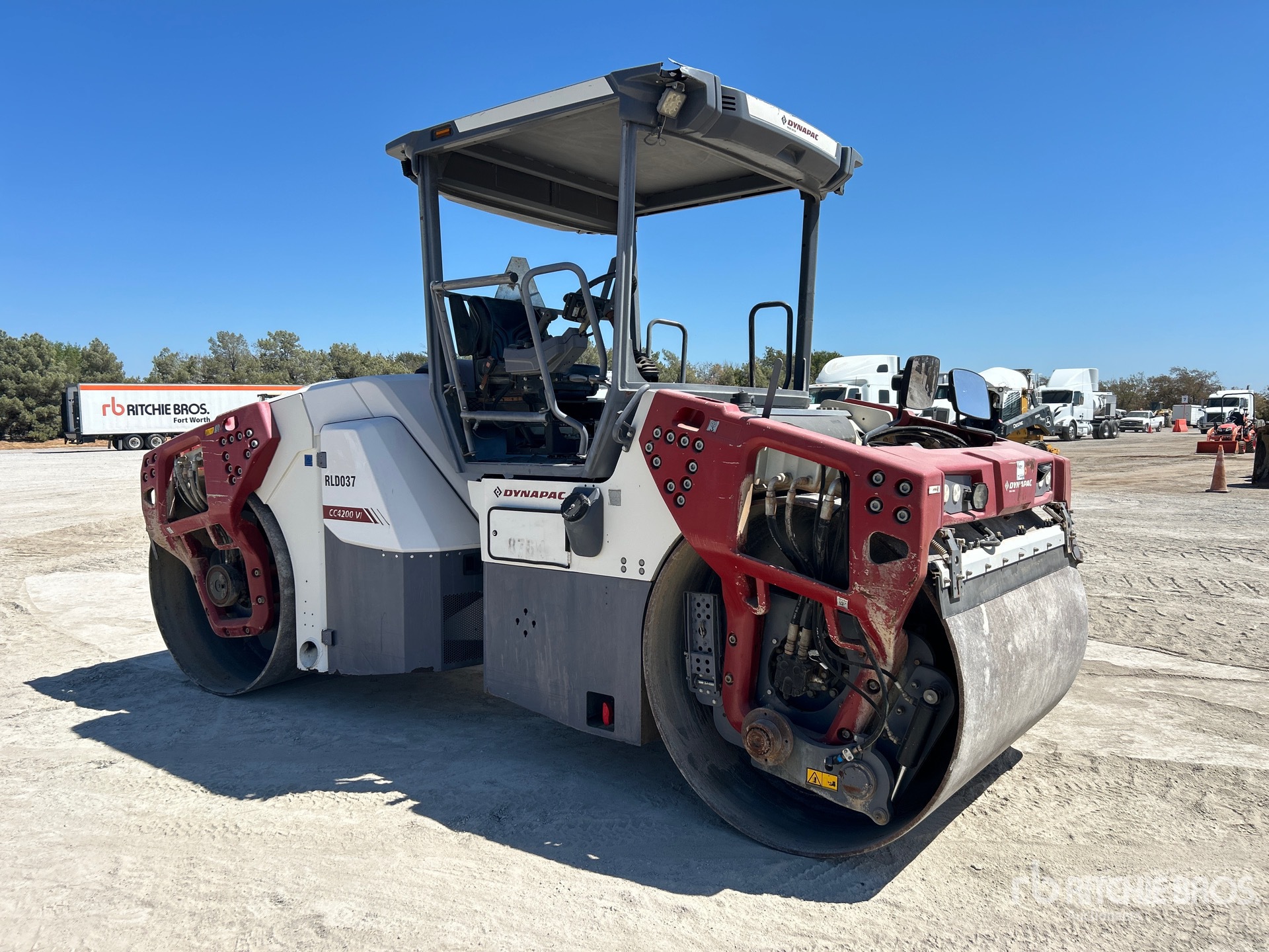 2019 Dynapac CC4200 VI