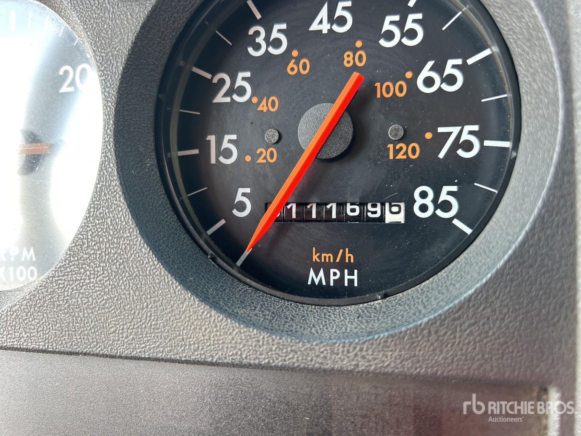 2000 Freightliner FL 70