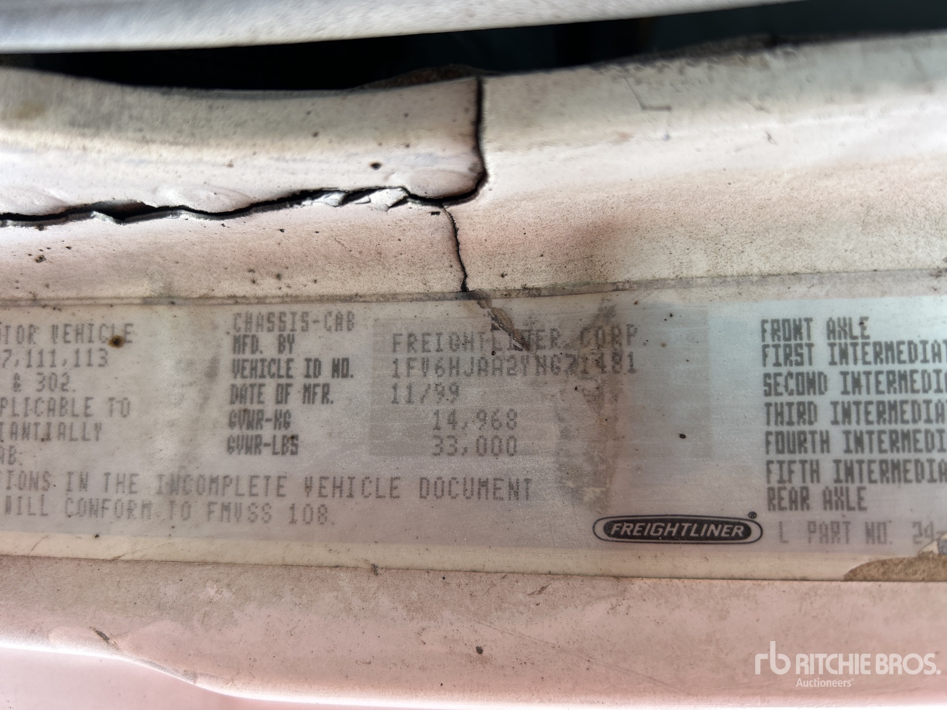 2000 Freightliner FL 70