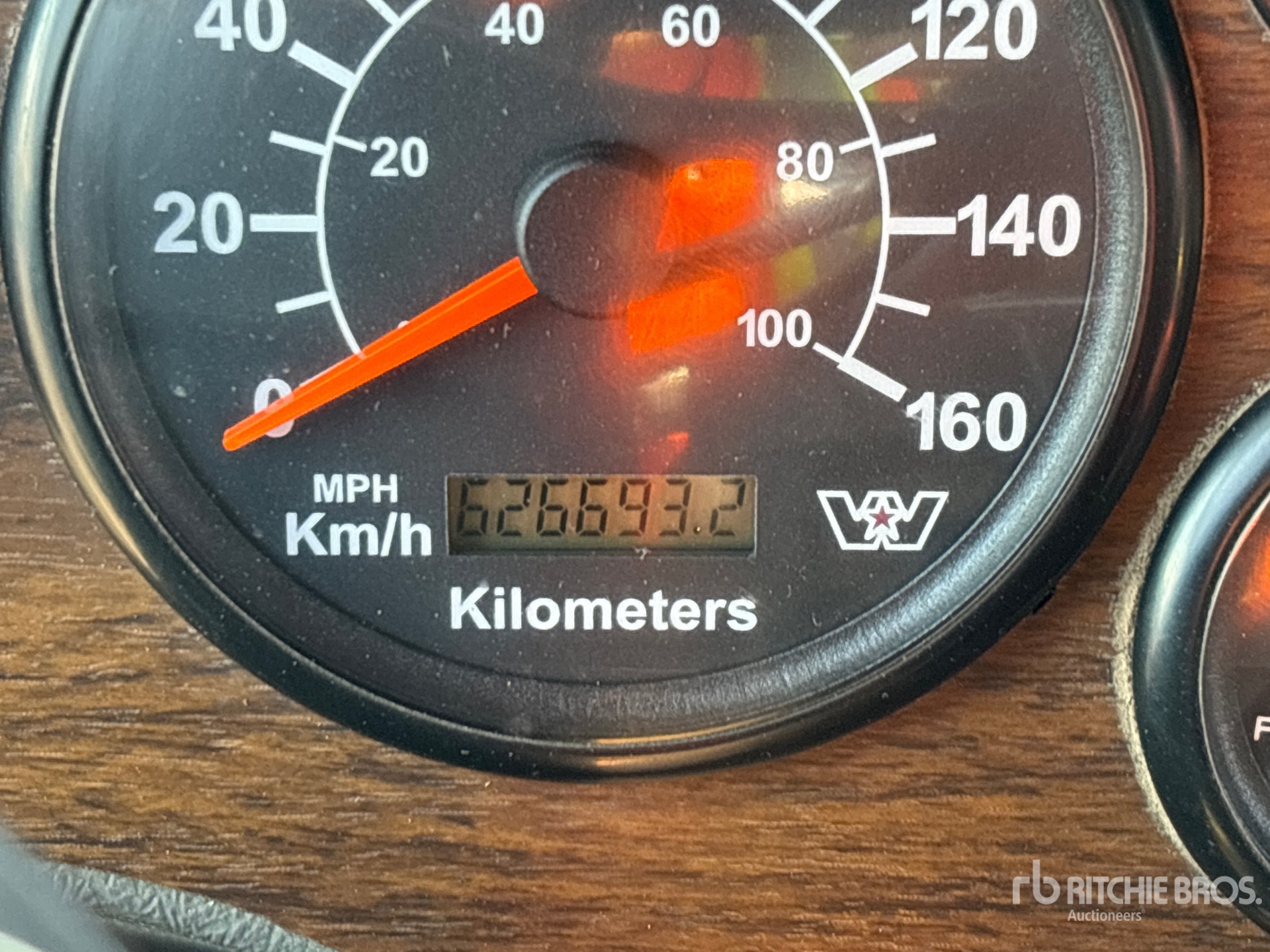 2005 International 4900