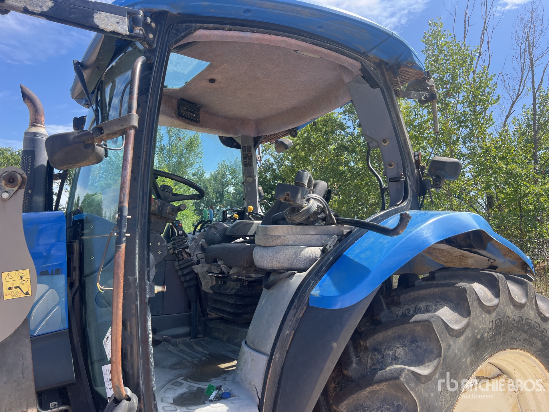 2007 New Holland TS100A