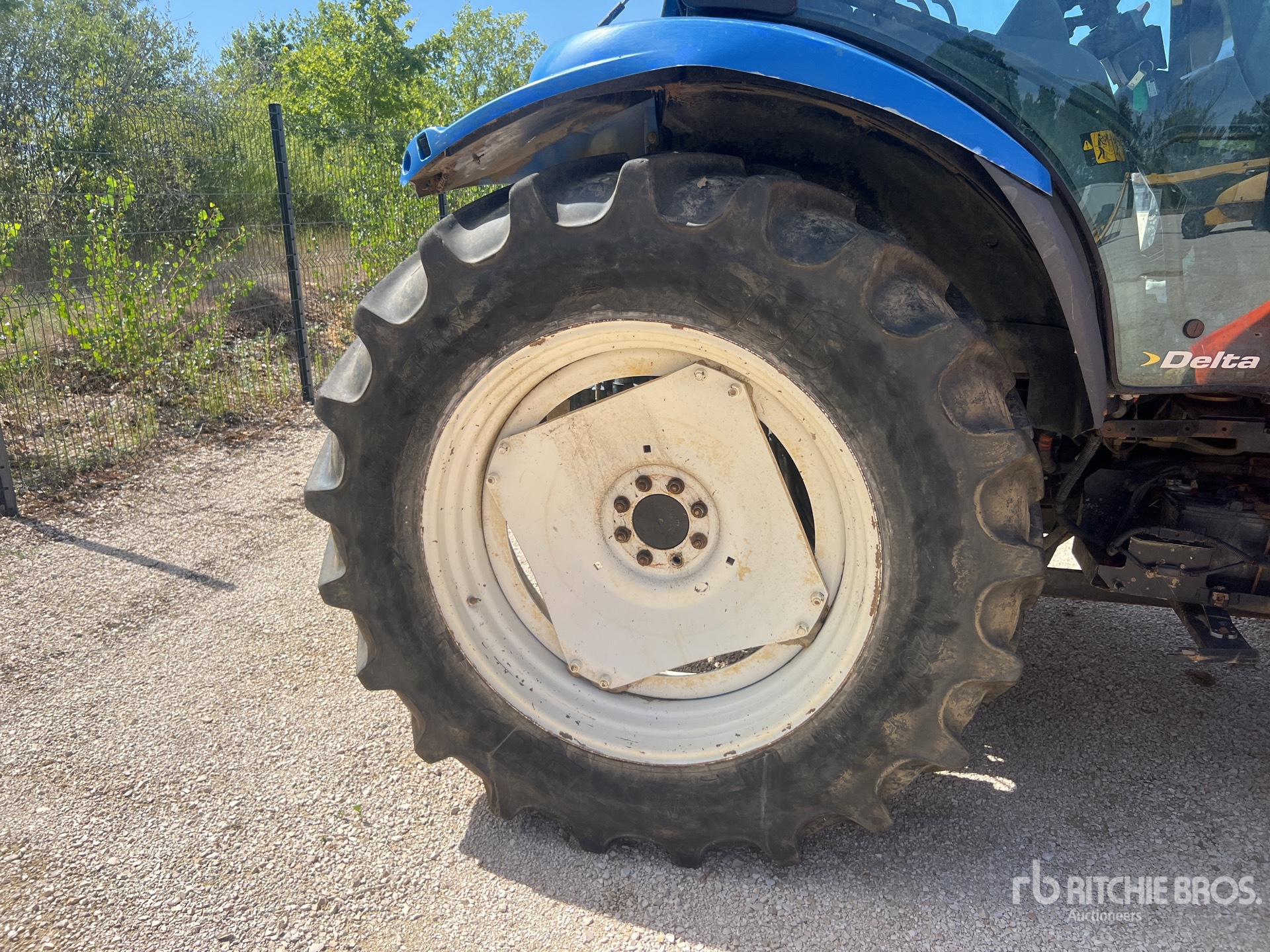 2007 New Holland TS100A
