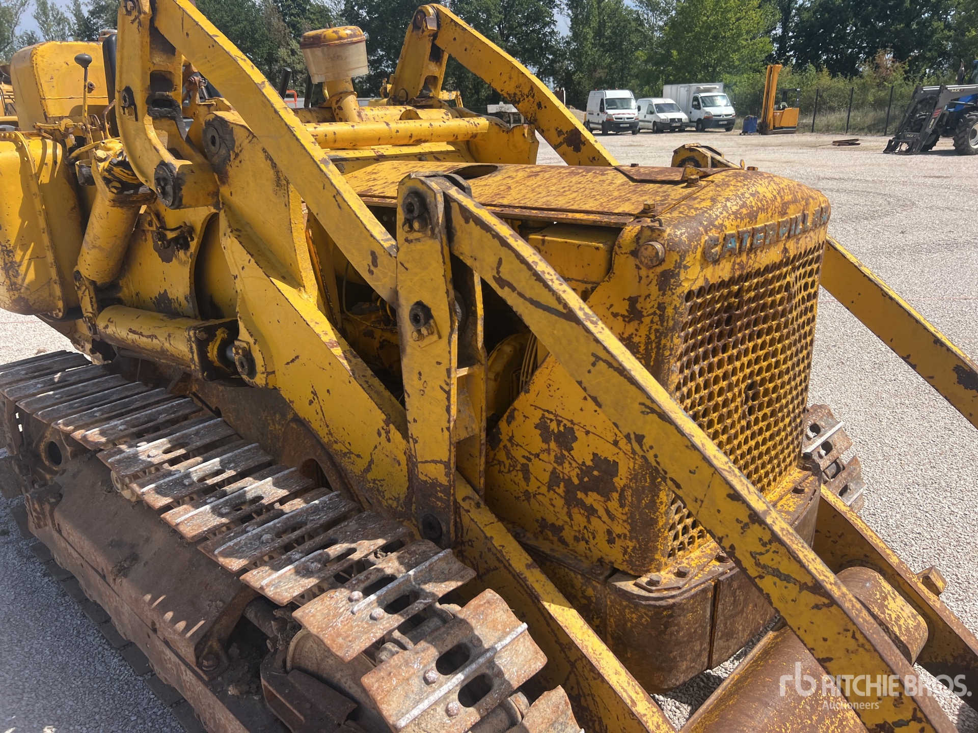 Caterpillar 933