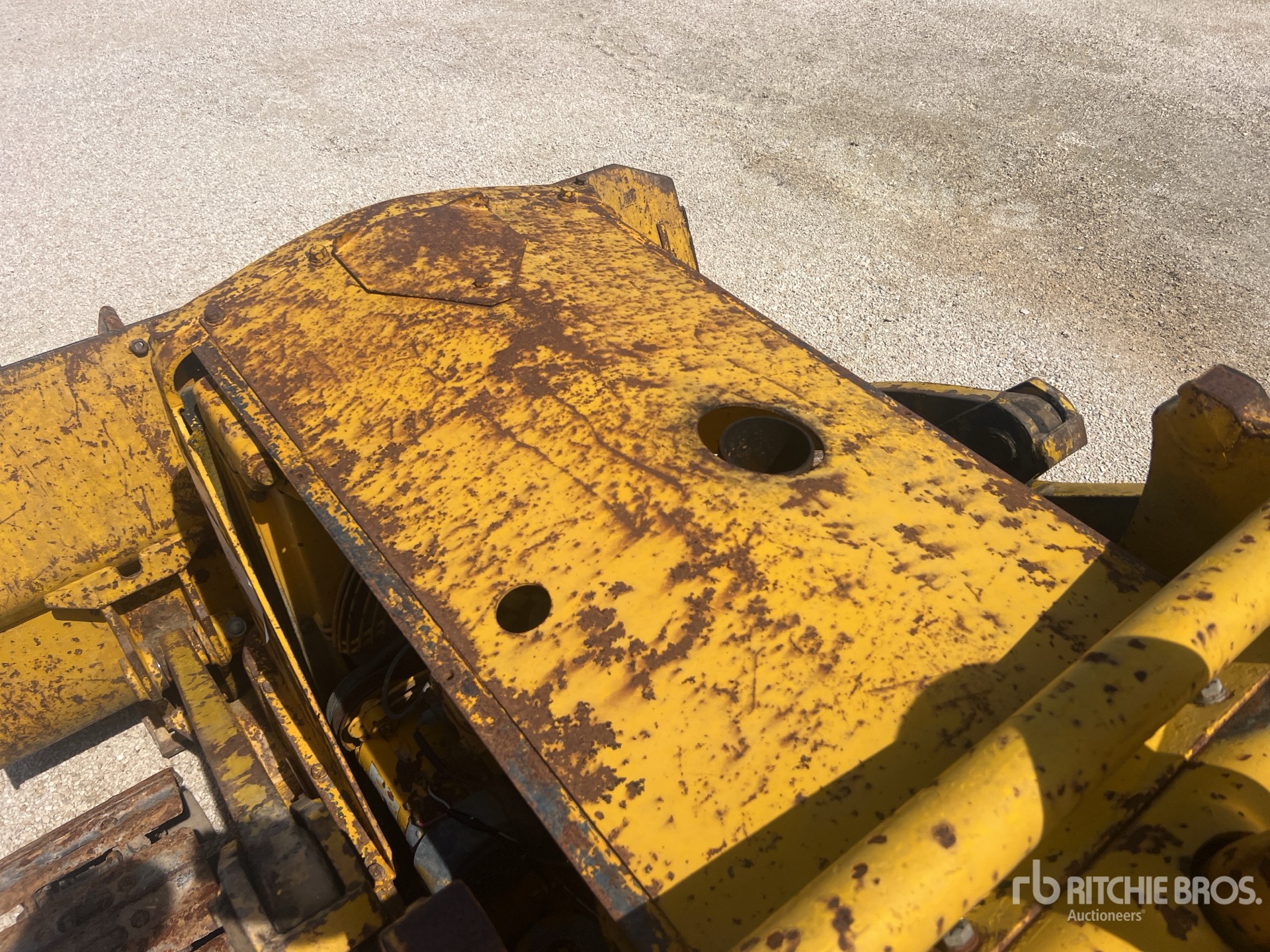 Caterpillar 933