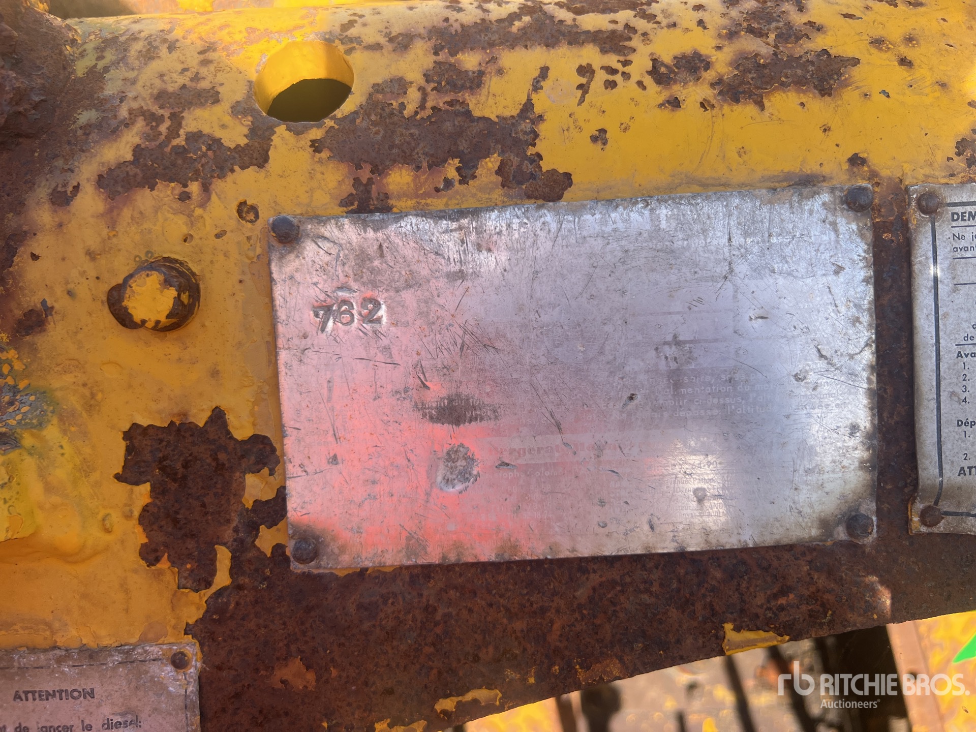 Caterpillar 933