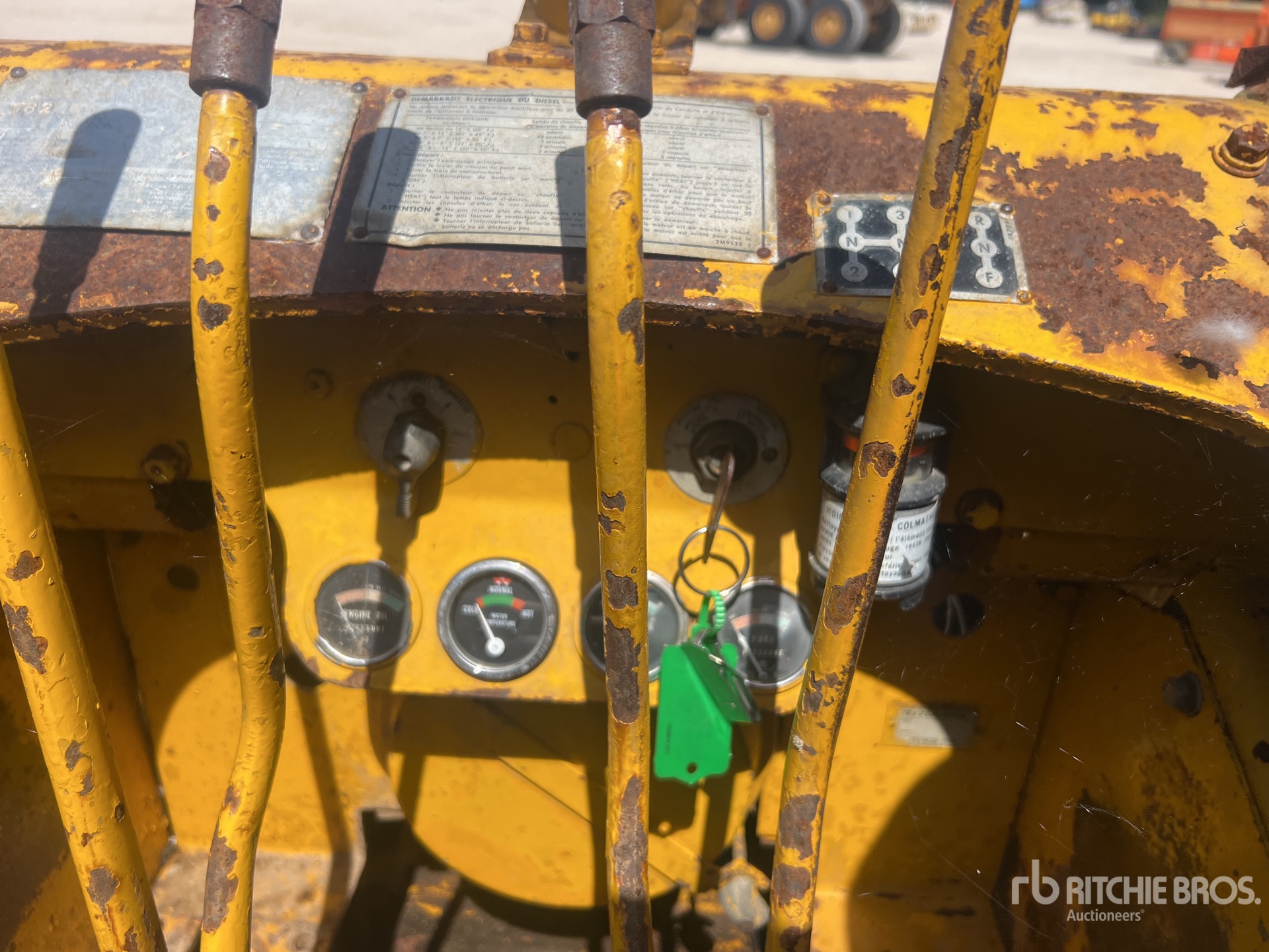 Caterpillar 933