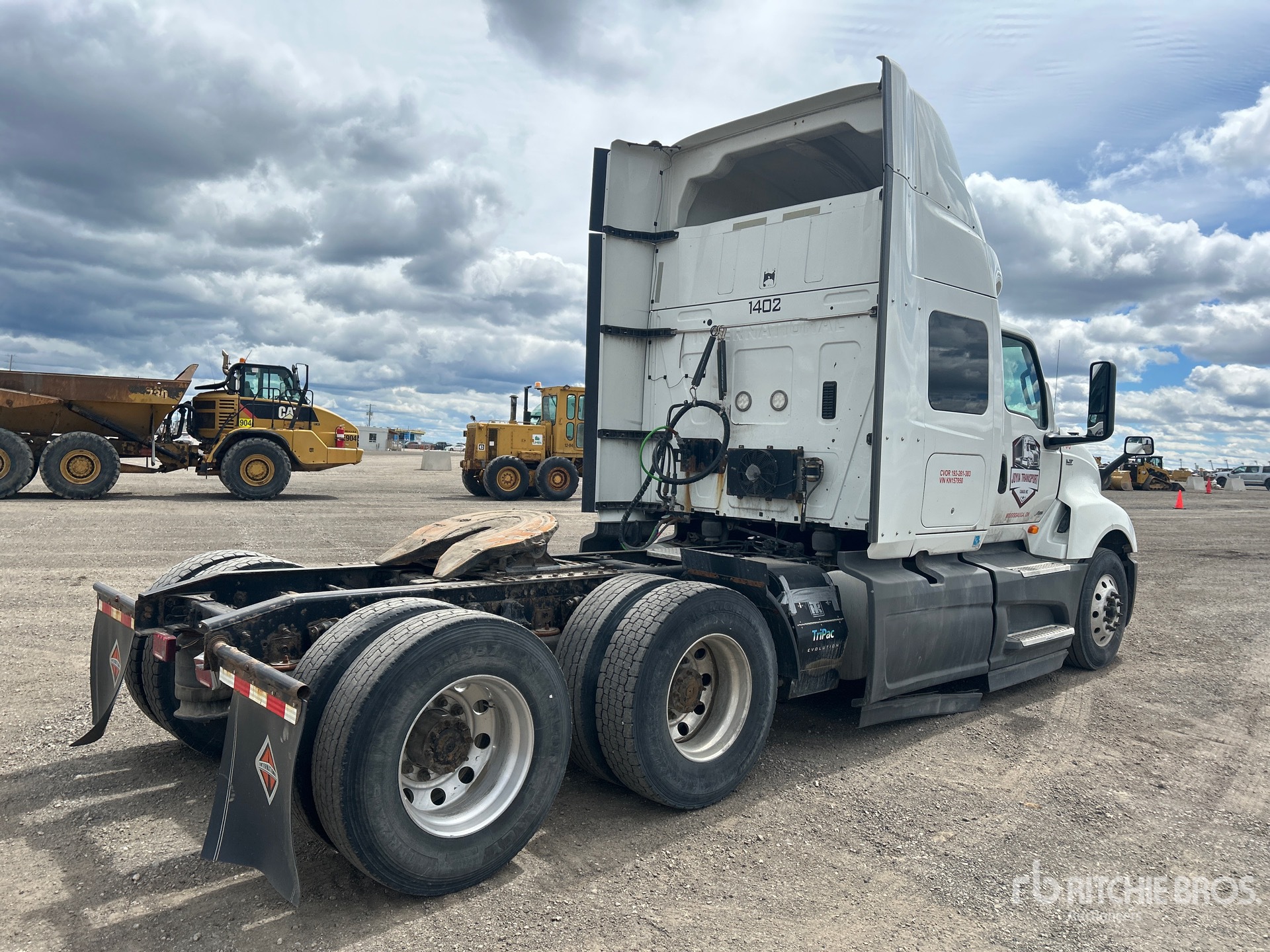 2019 International LT625