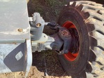 Hydraulics with Frame Leveling Cylinders