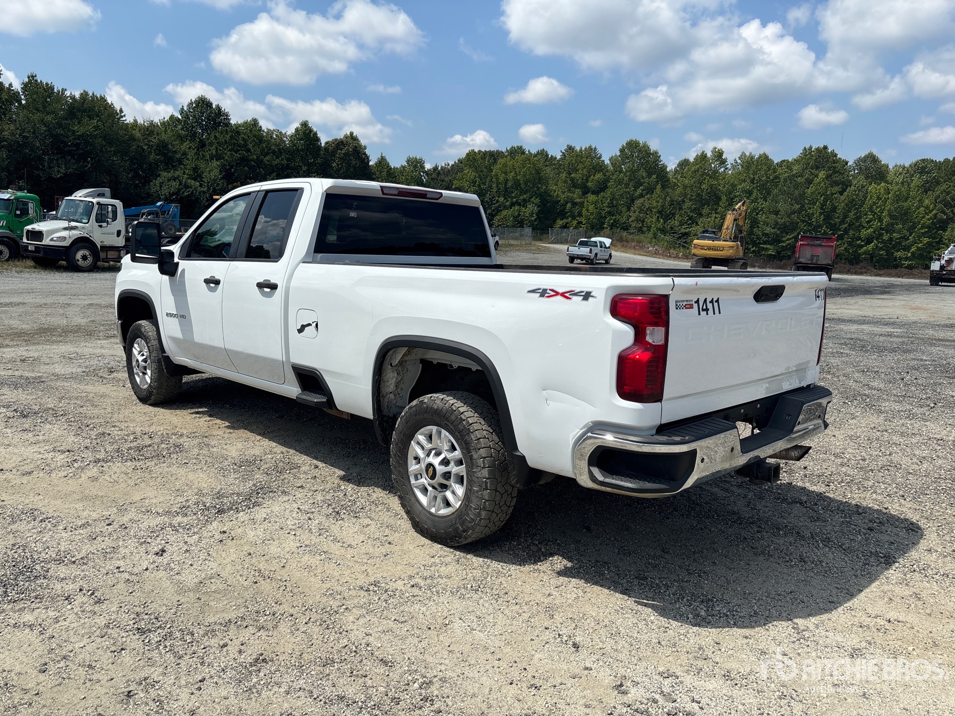 General Appearance with Picture, Left Rear Corner