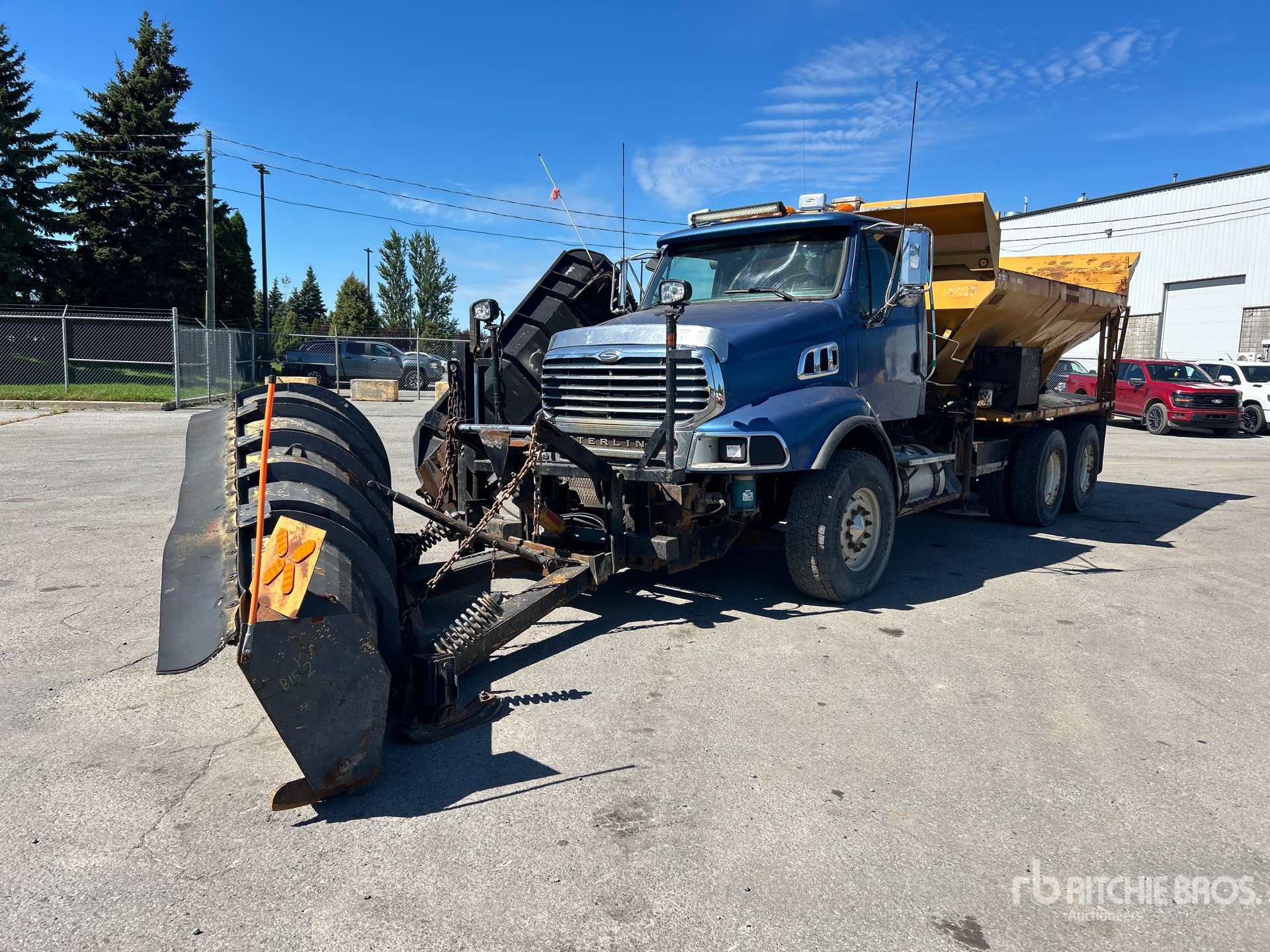 Photo of 2008 Sterling L9500
