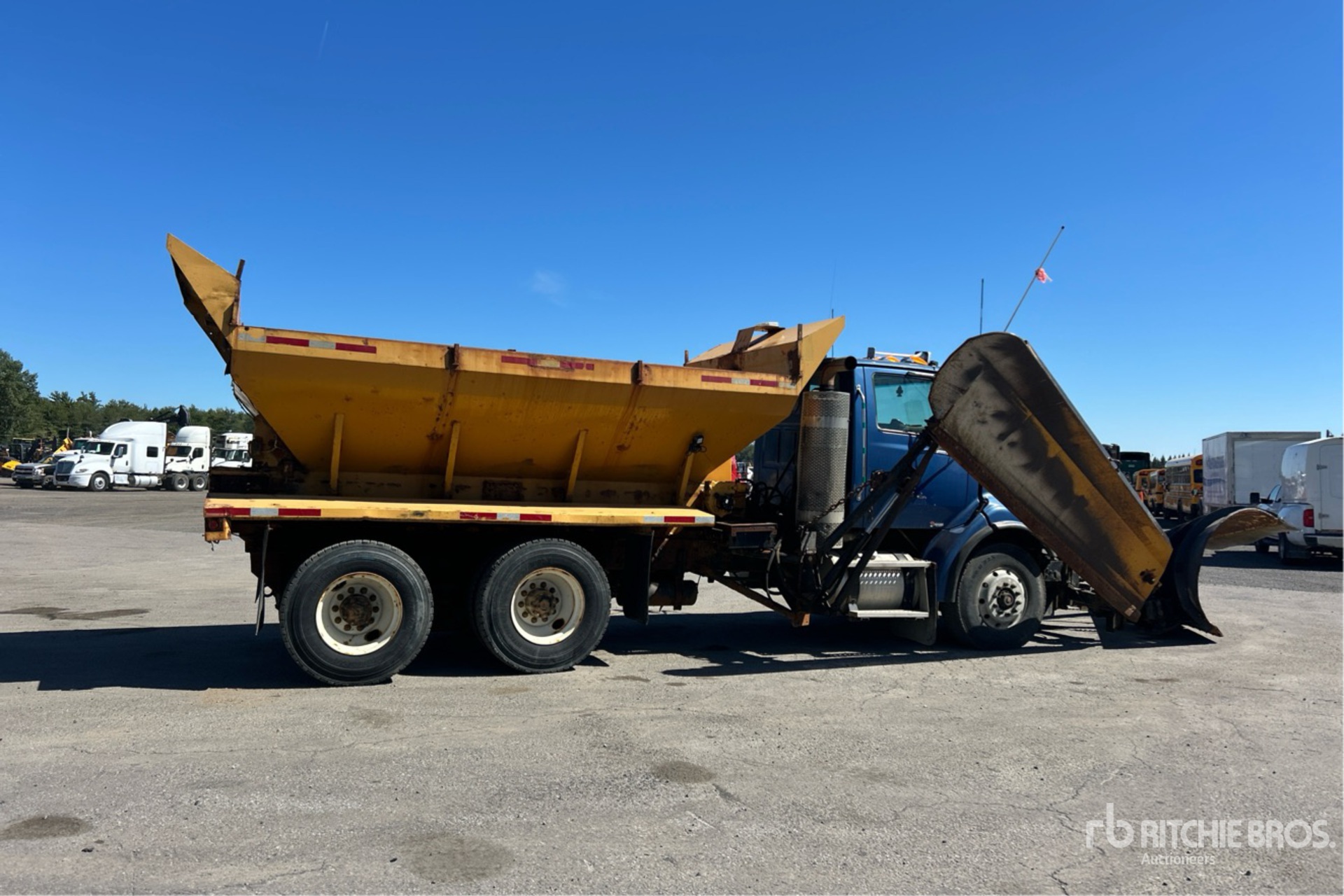 2008 Sterling L9500
