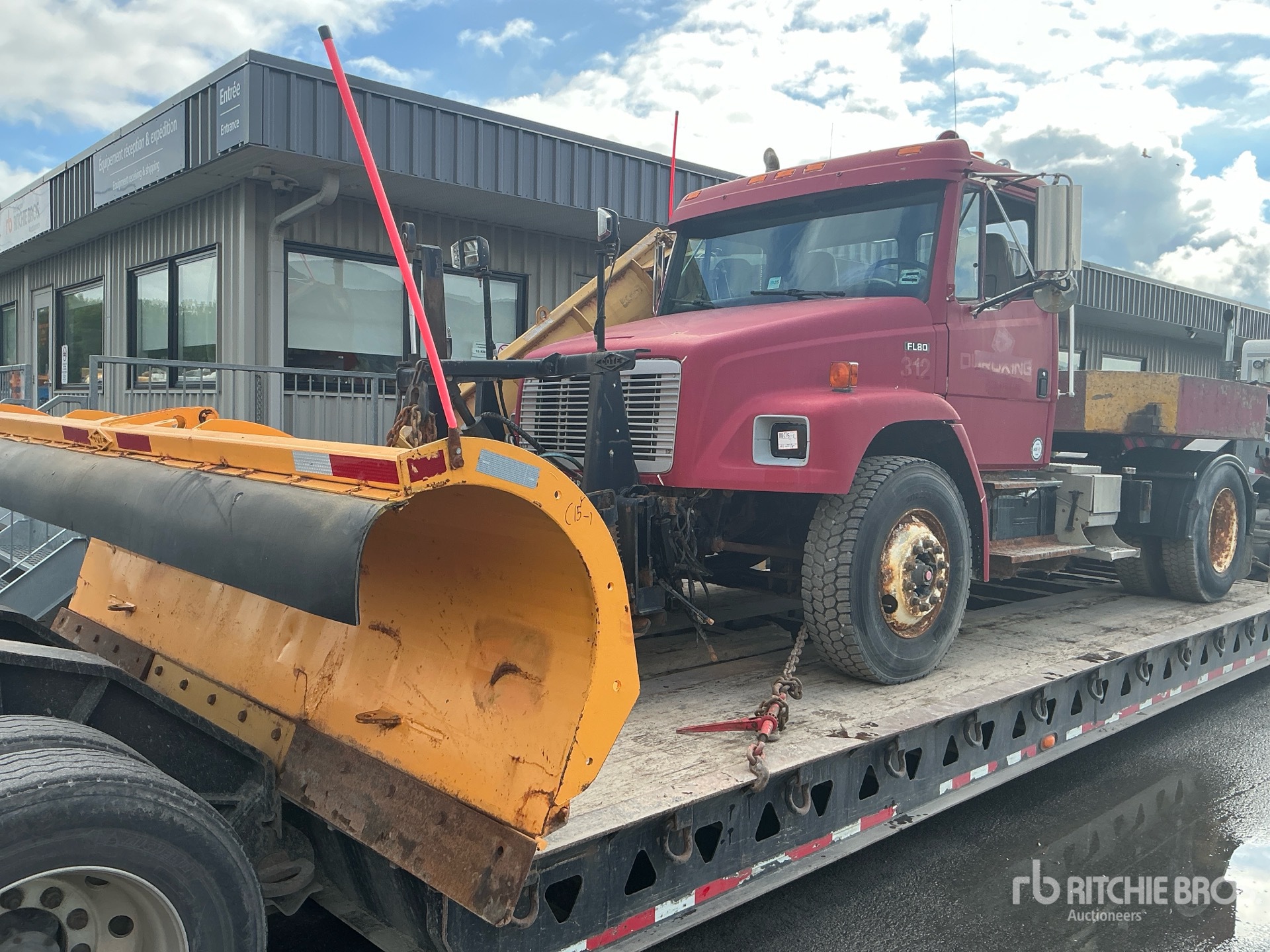 2000 Freightliner FL80
