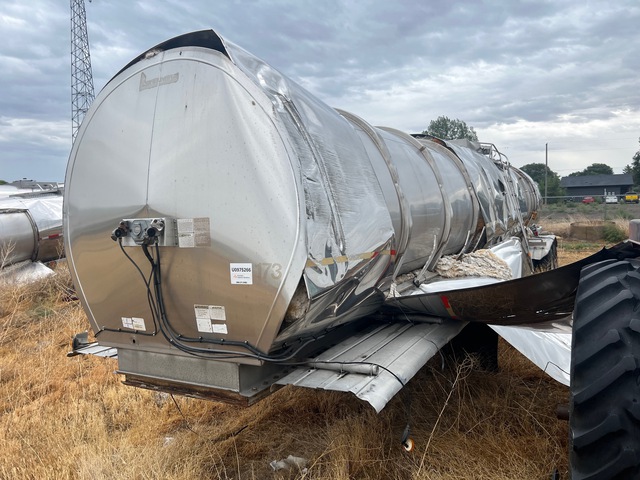 1997 Brenner 6800 gal T/A Tanker Trailer 1997 Brenner 6800 gal T/A Tanker Trailer