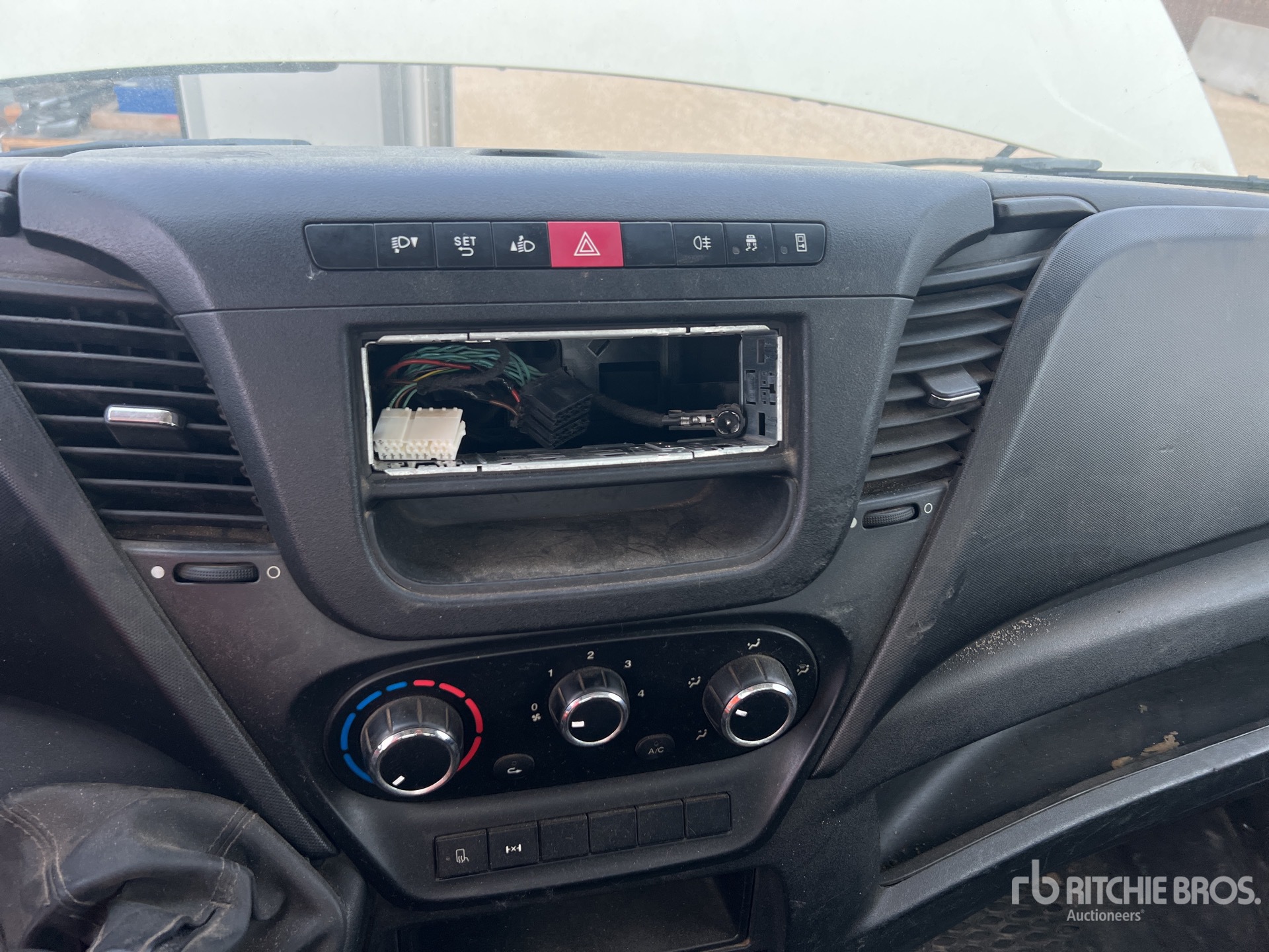 2014 Iveco 35-150