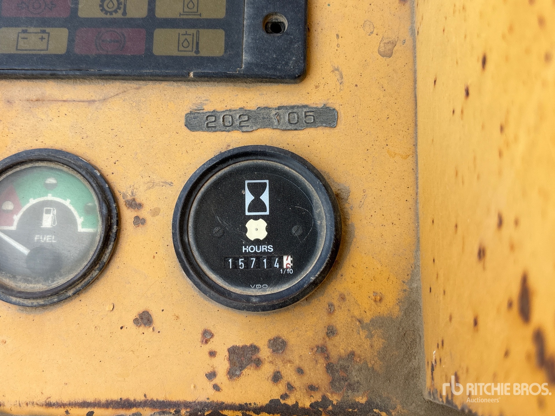 General Appearance with Hour Meter / Odometer