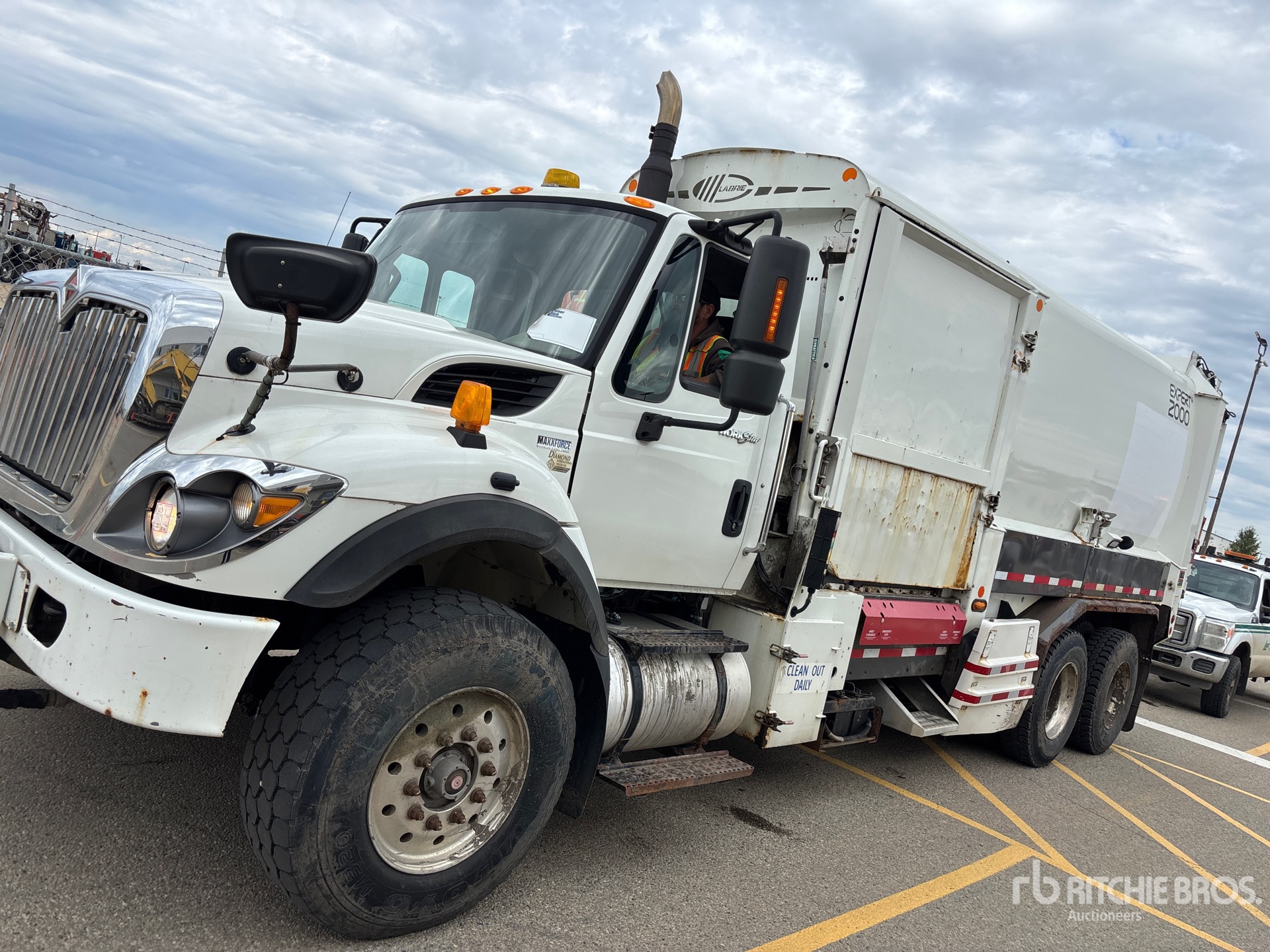 2012 International WORKSTAR 7400