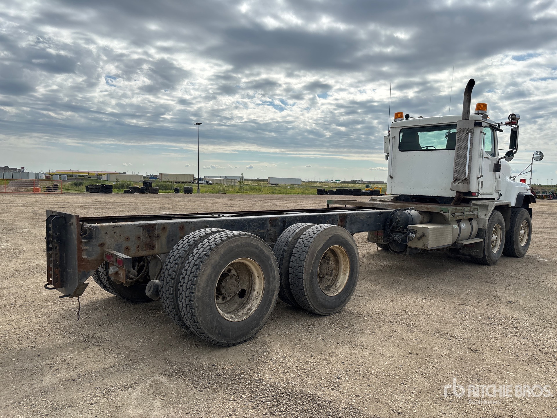 2003 International PAYSTAR 5500I
