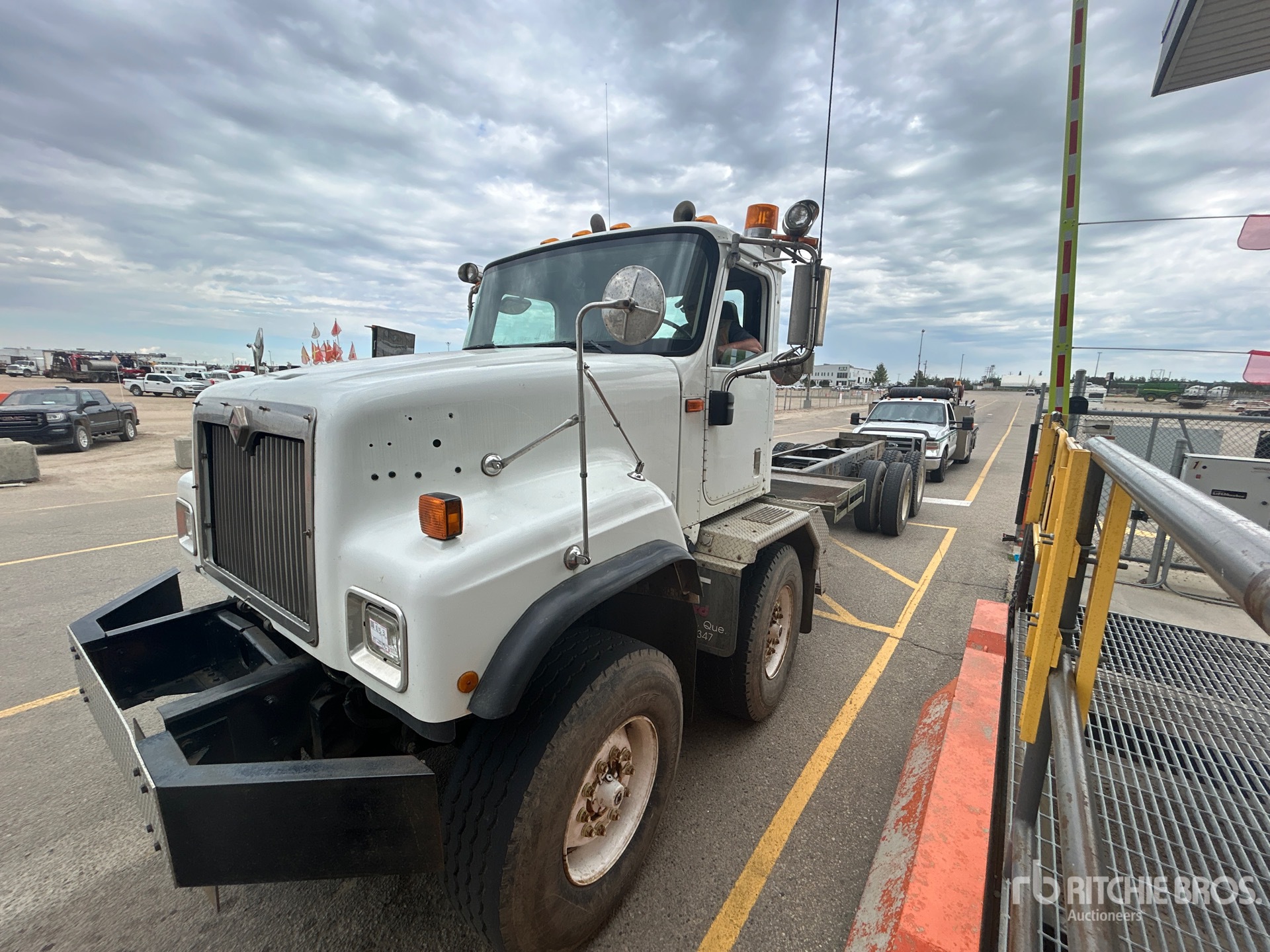 2003 International PAYSTAR 5500I