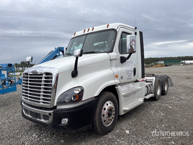 2019 Freightliner Cascadia 125 T/A Day Cab Truck Tractor