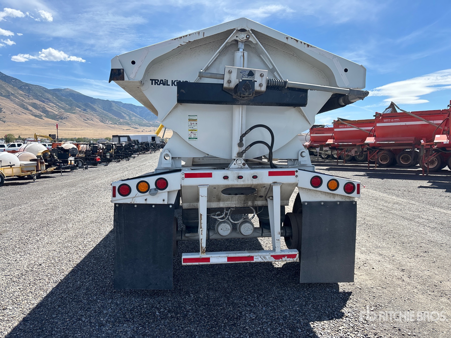 2022 Trail King TK30SSD-202