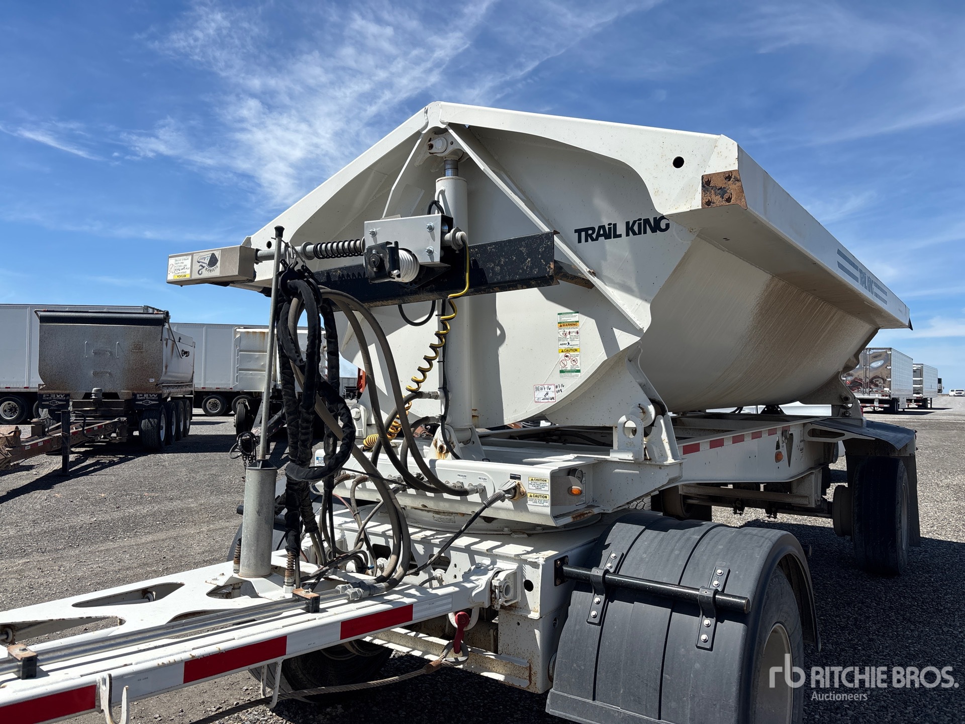 2022 Trail King TK30SSD-202