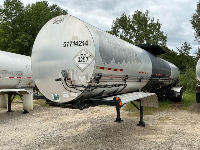 2014 Etnyre T/A 7500 gal Asphalt Tank Trailer