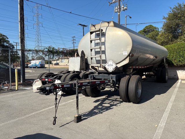 2004 Weldit DOT406AL 5070 gal T/A Turntable Tanker Trailer
