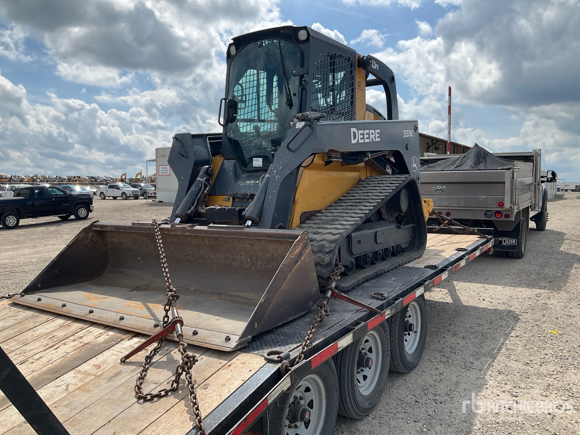 2017 John Deere 333E