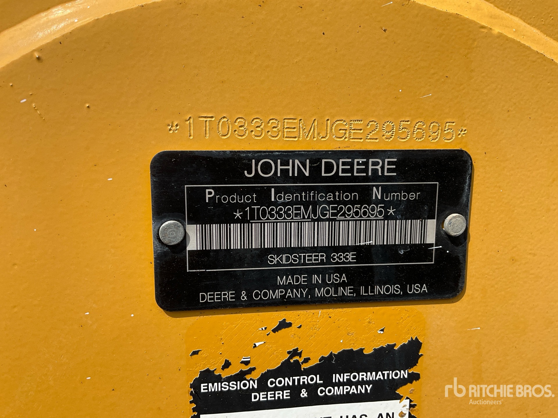 2017 John Deere 333E