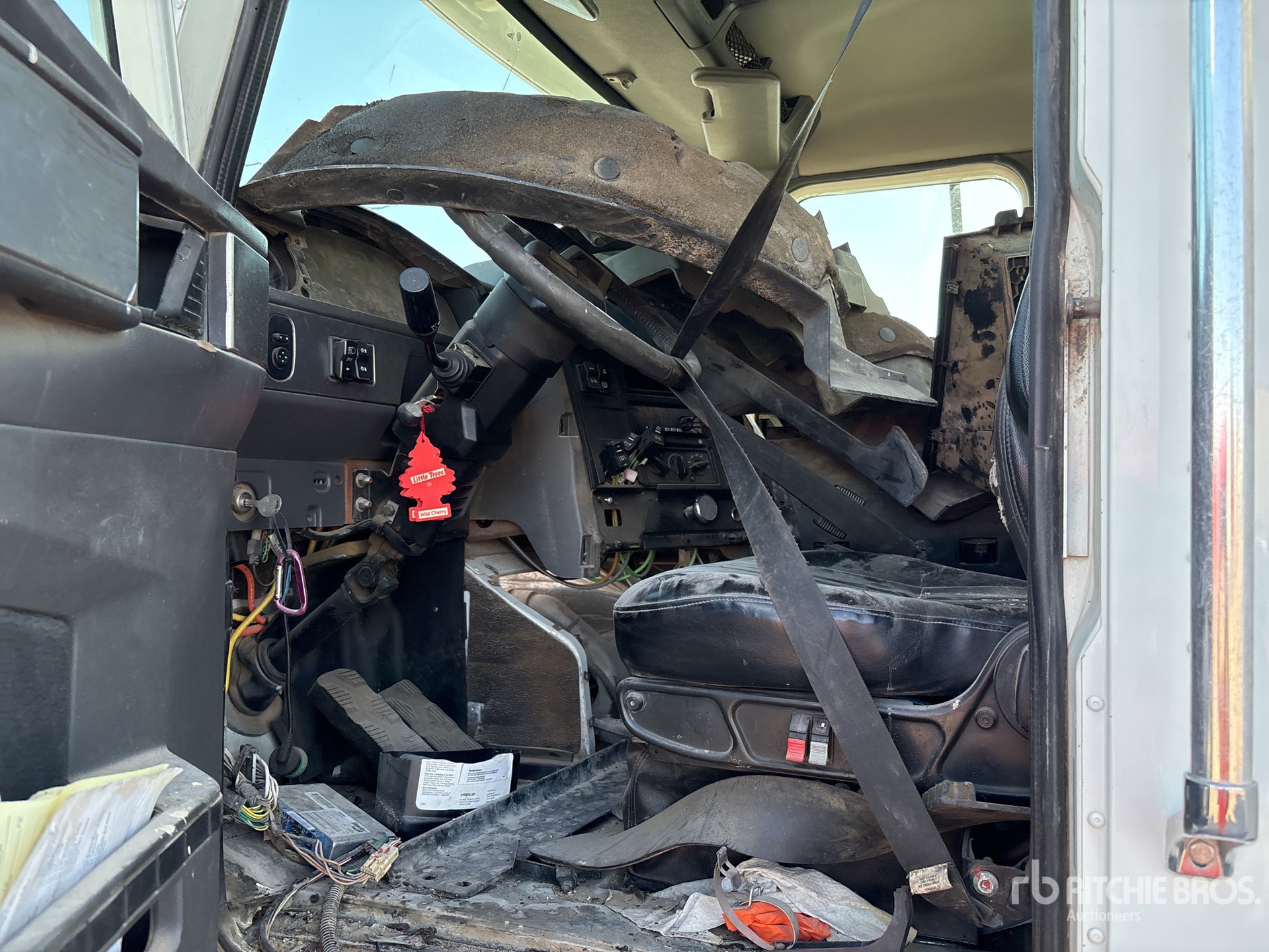 2015 Caterpillar CT660S