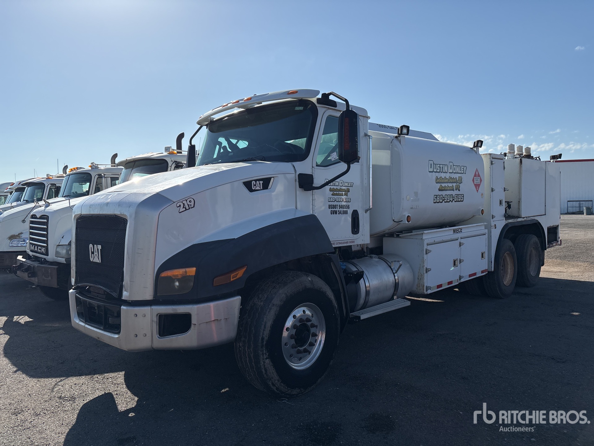 2015 Caterpillar CT660S