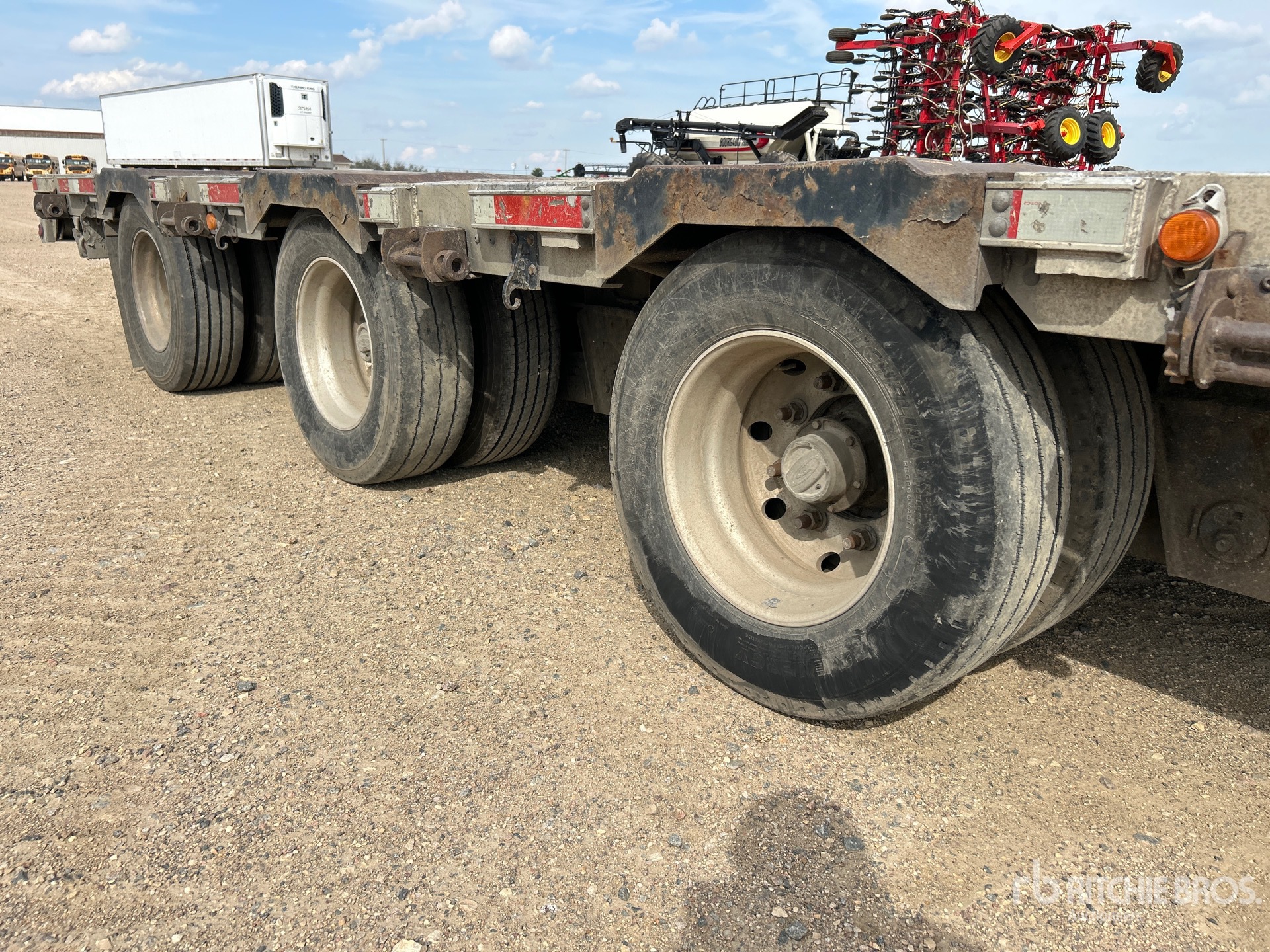 2014 Load King 53 ft Tri/A
