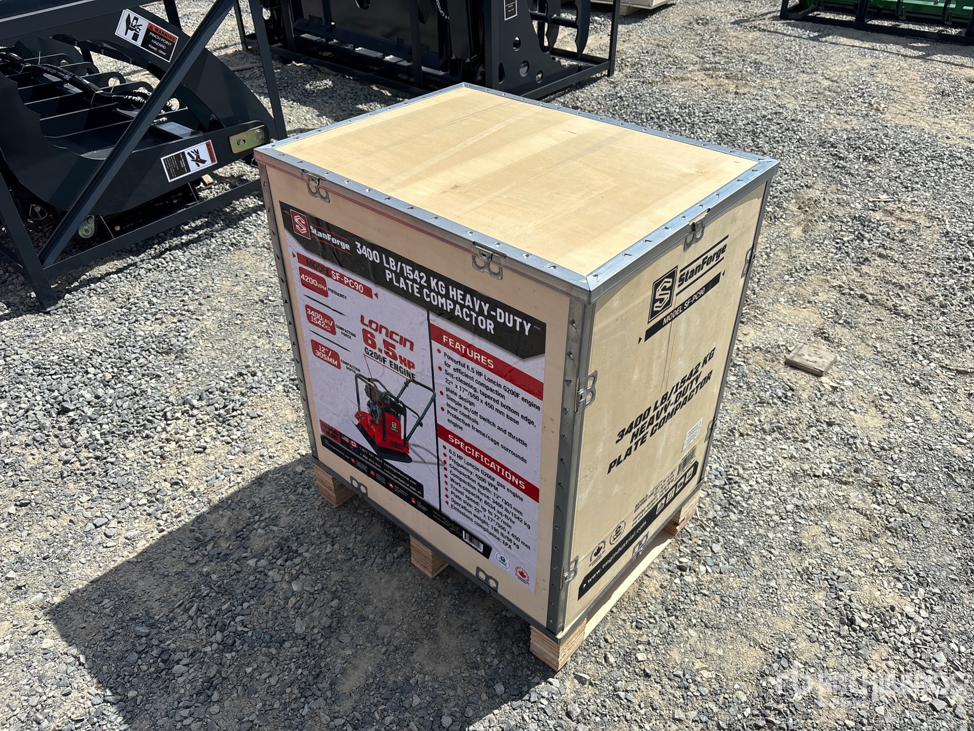 General Appearance with Picture, Right Rear Corner