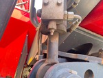 Hydraulics with Frame Leveling Cylinders