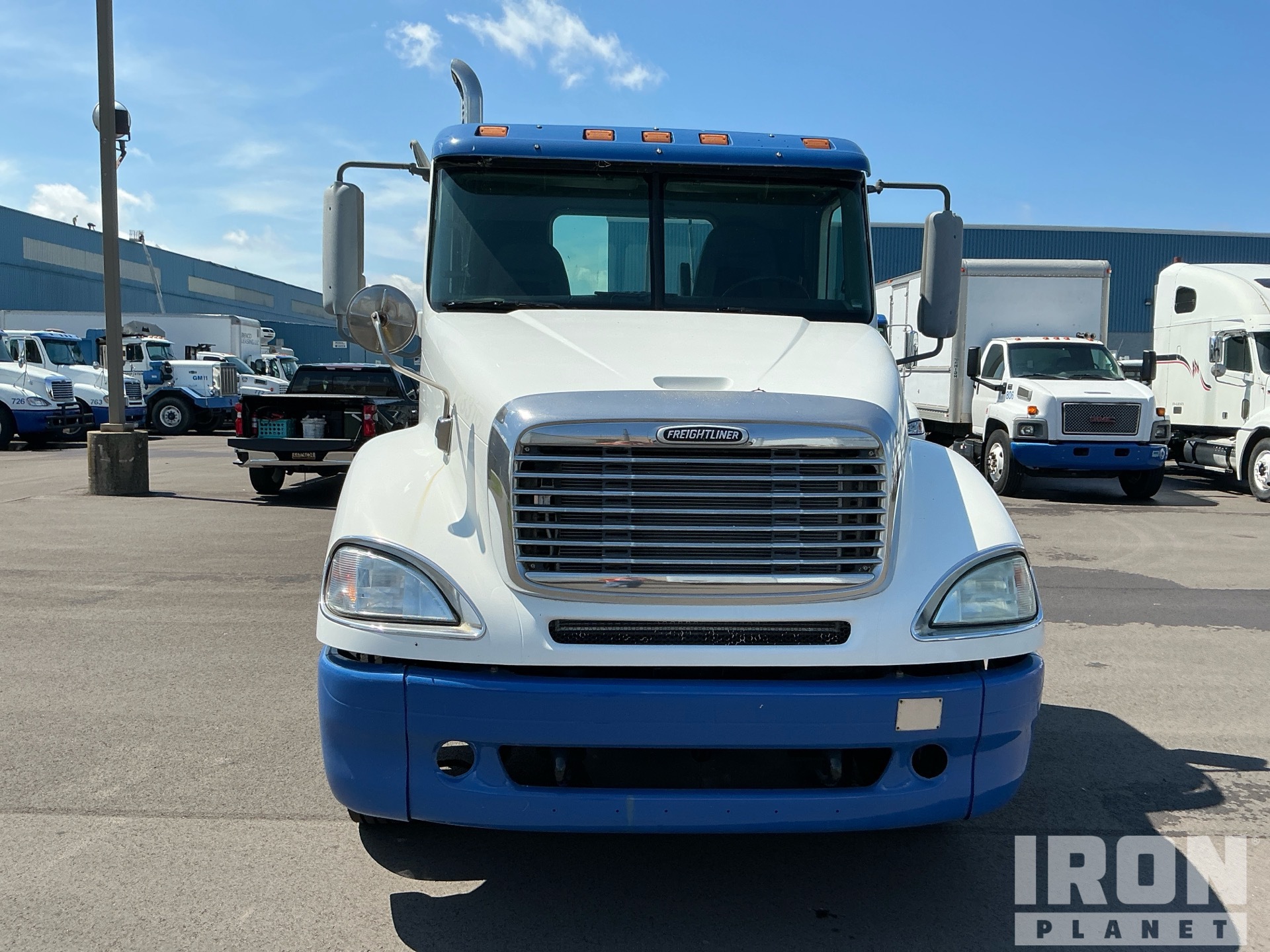 2001 Freightliner COLUMBIA 120