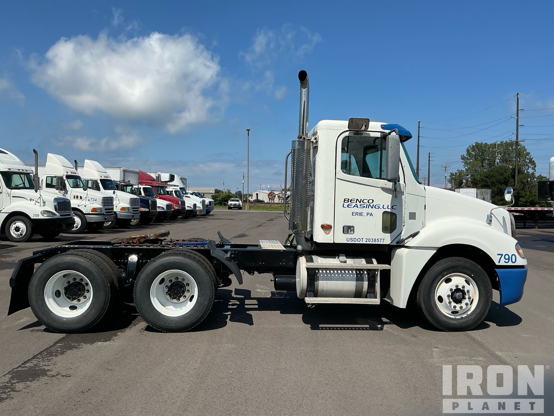 2001 Freightliner COLUMBIA 120