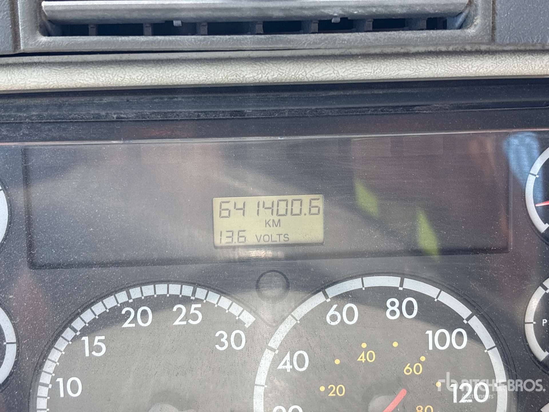 2007 Freightliner Columbia 112