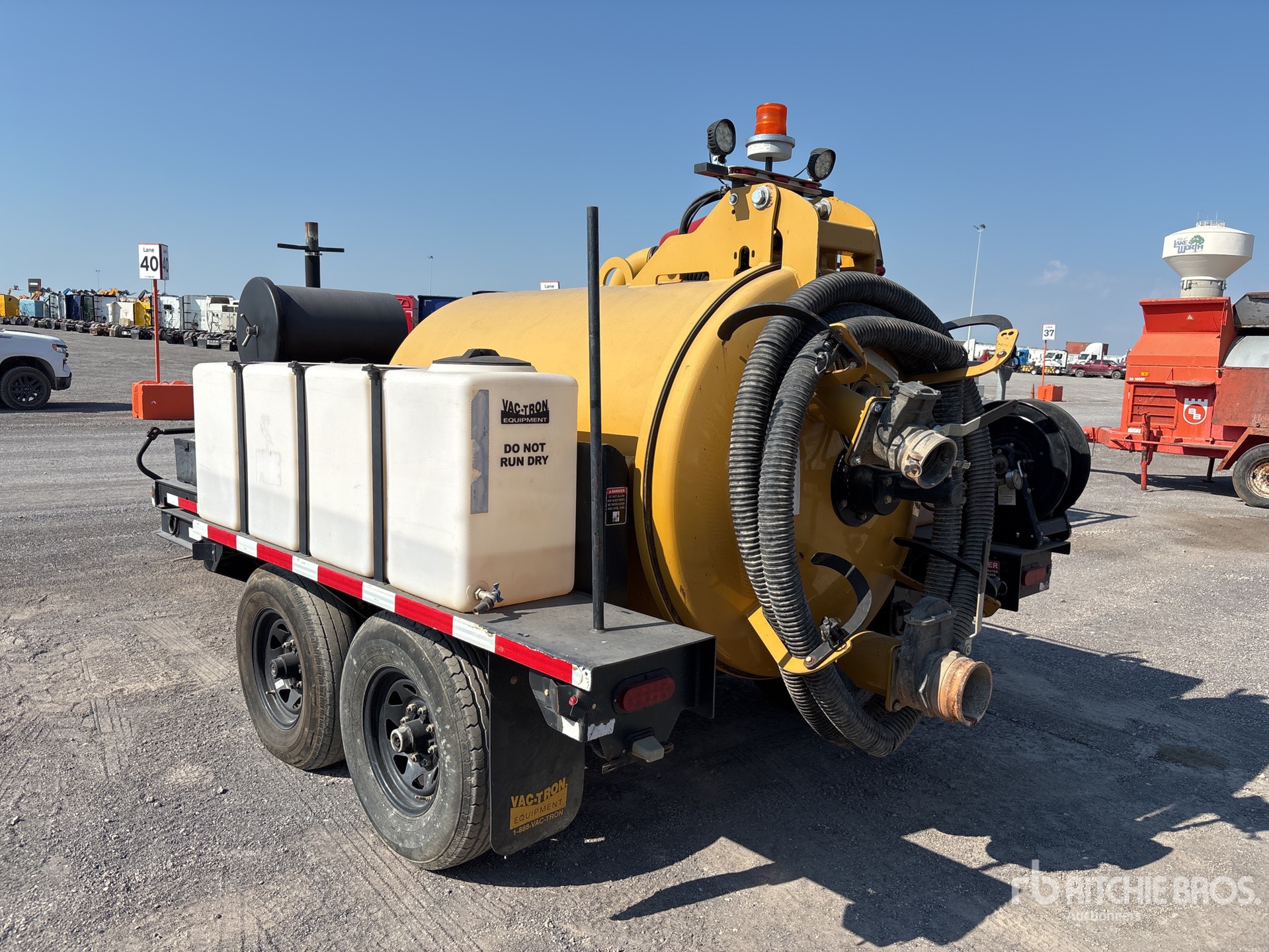 2020 Vac-Tron T/A