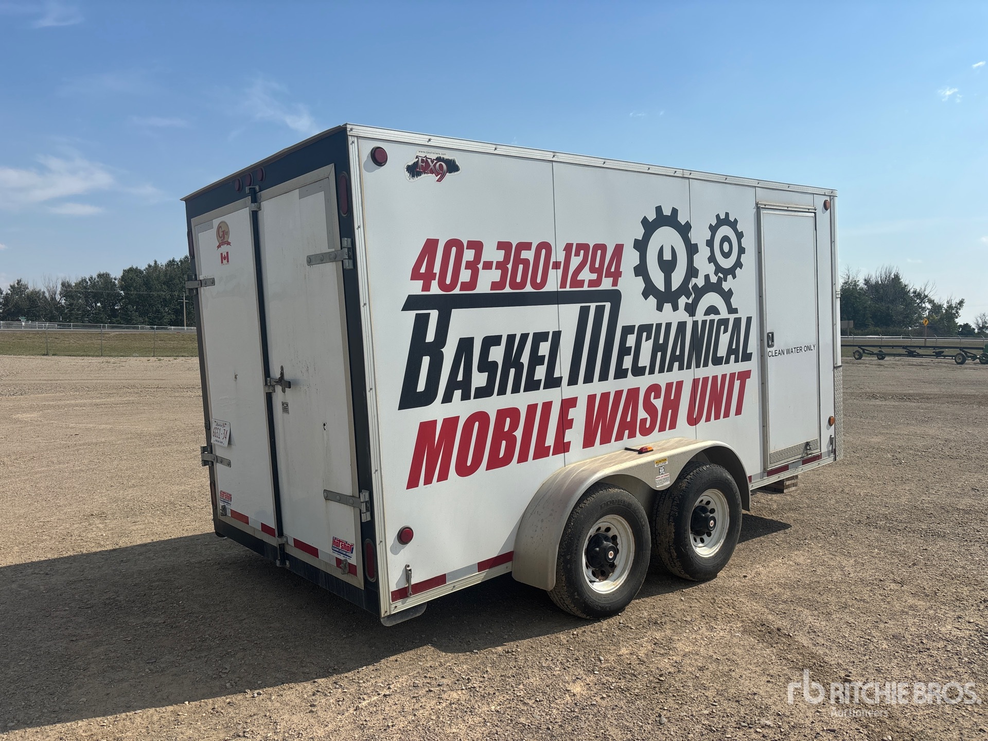 General Appearance with Picture, Right Rear Corner