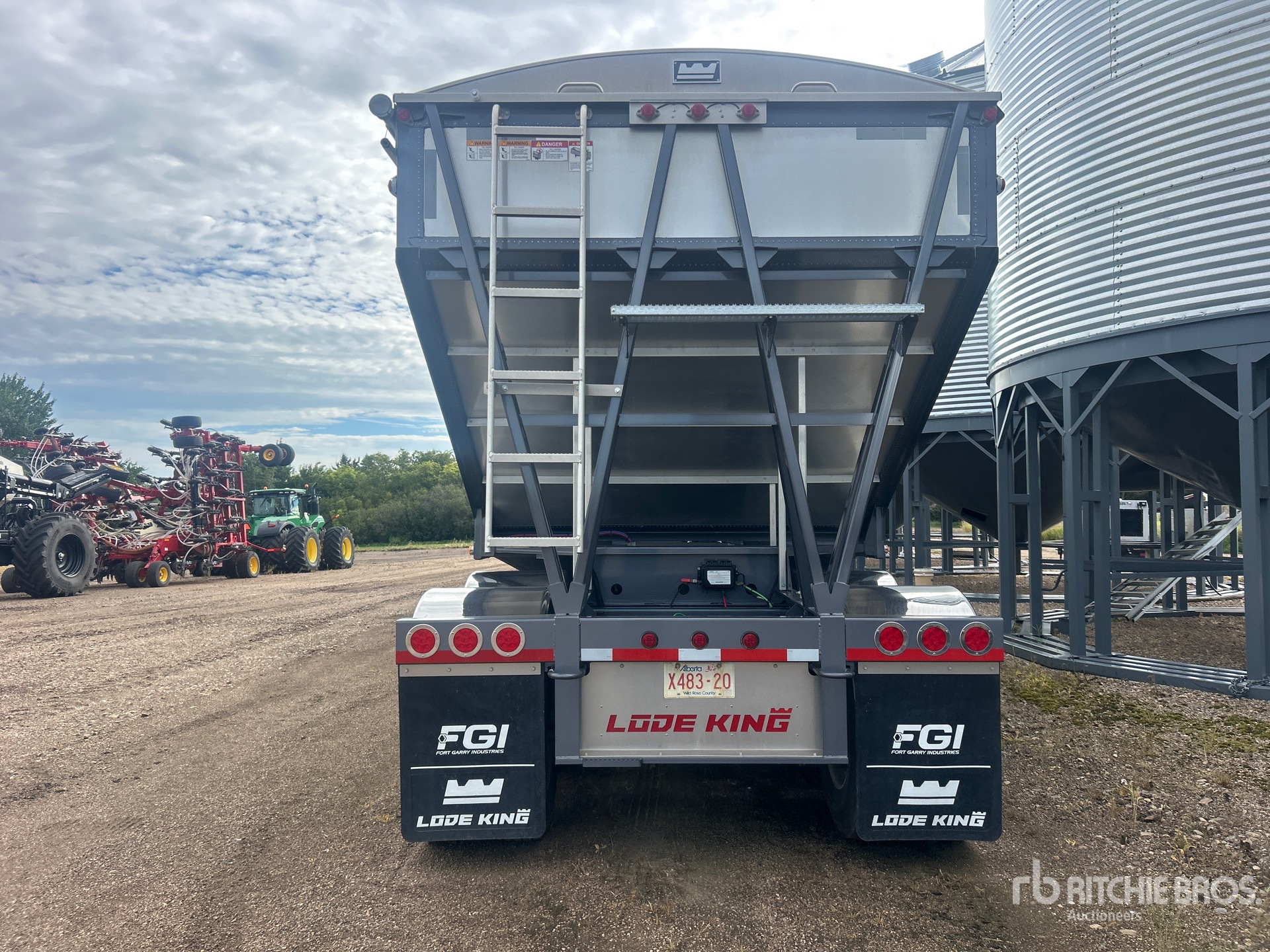 2024 Load King 30 ft T/A Super B-Train Pup