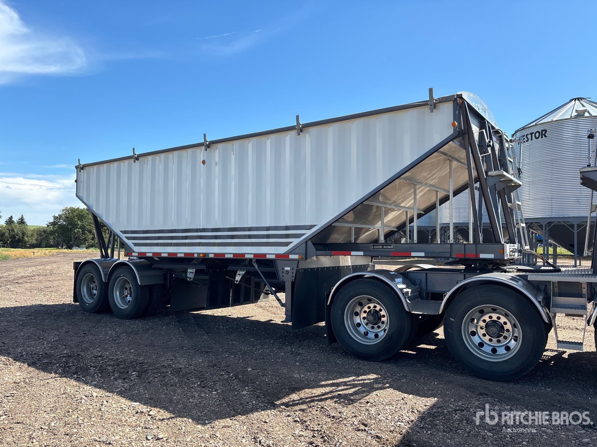 2024 Load King 30 ft T/A Super B-Train Pup