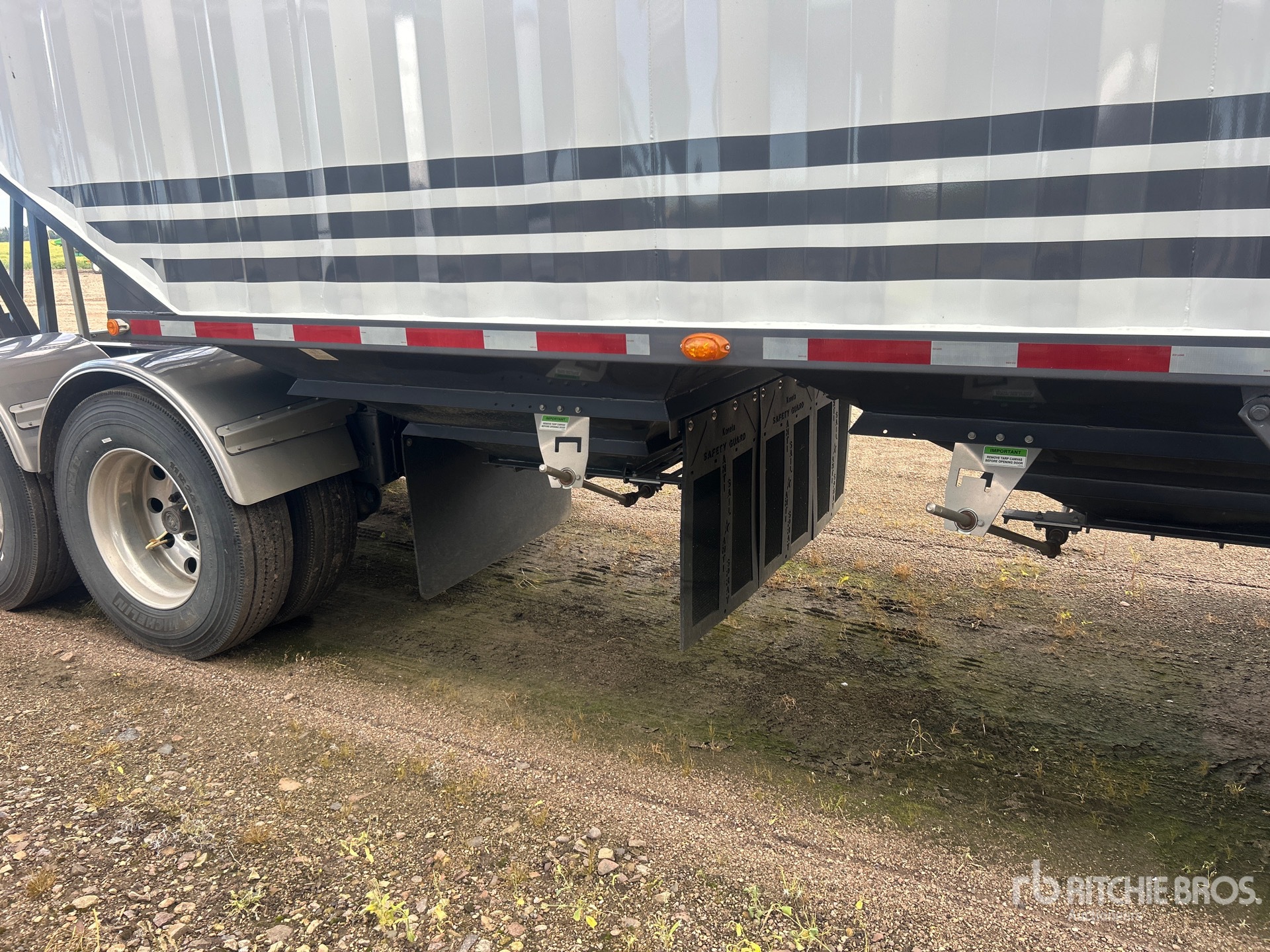 2024 Load King 30 ft T/A Super B-Train Pup
