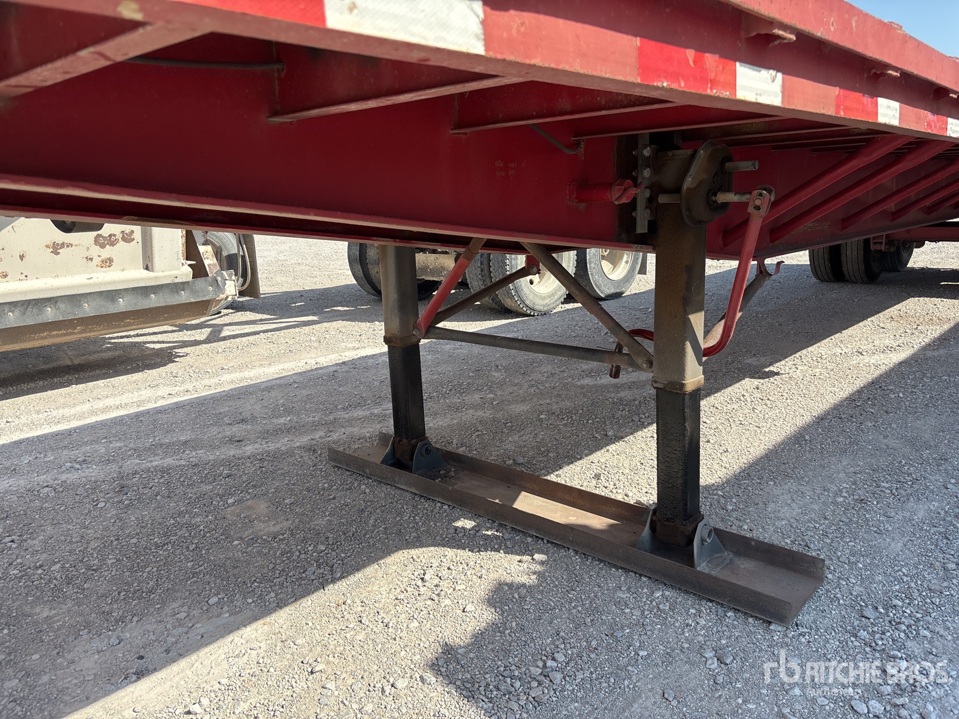 1980 Hobbs 40 ft T/A
