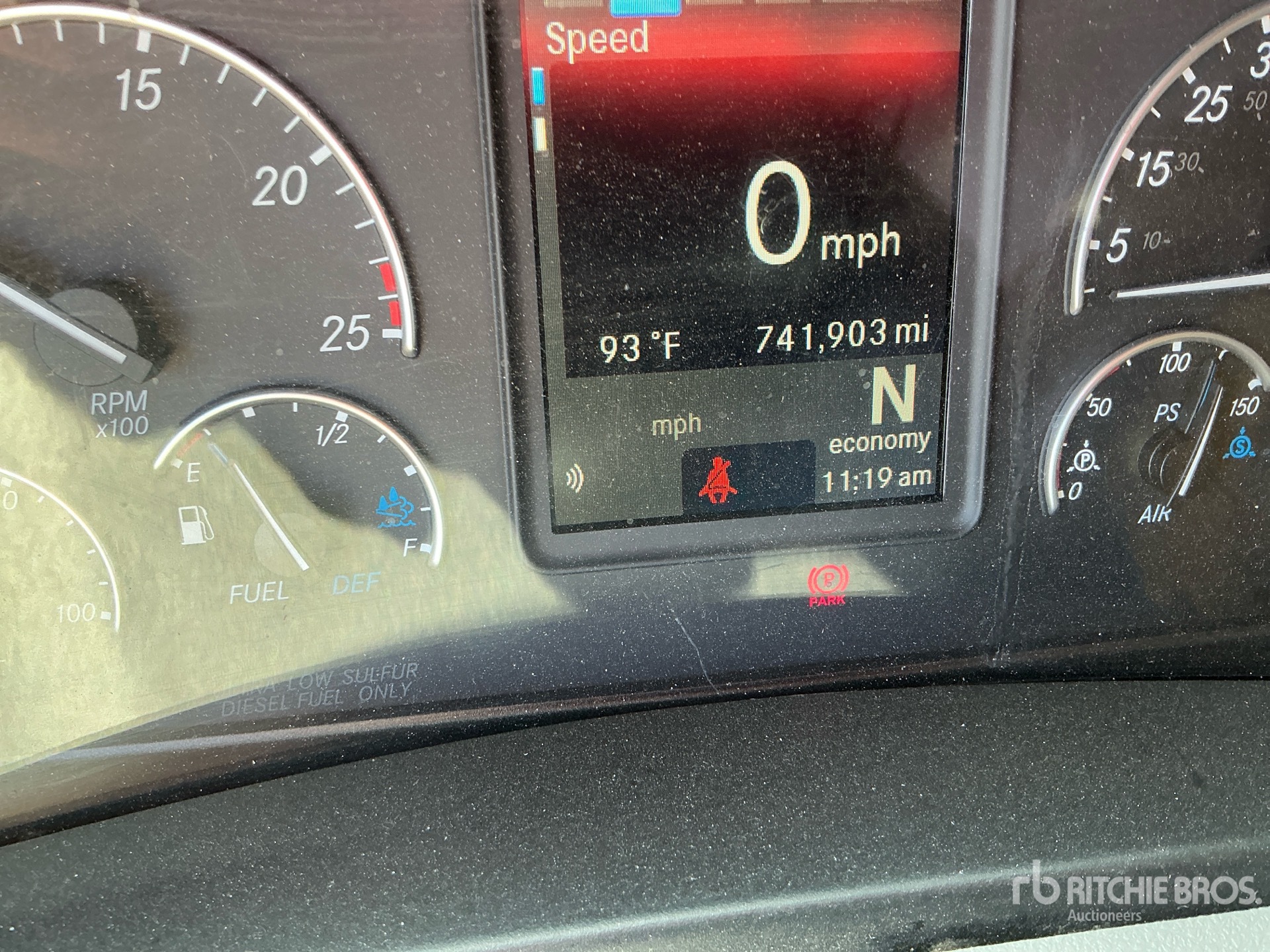 2021 Freightliner CASCADIA 126