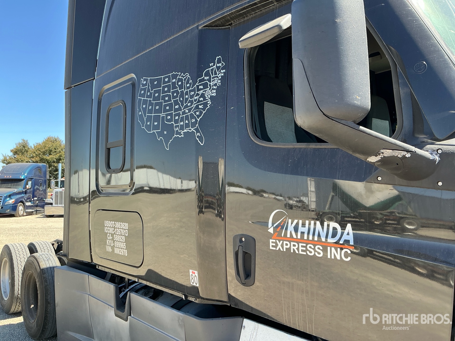 2021 Freightliner CASCADIA 126