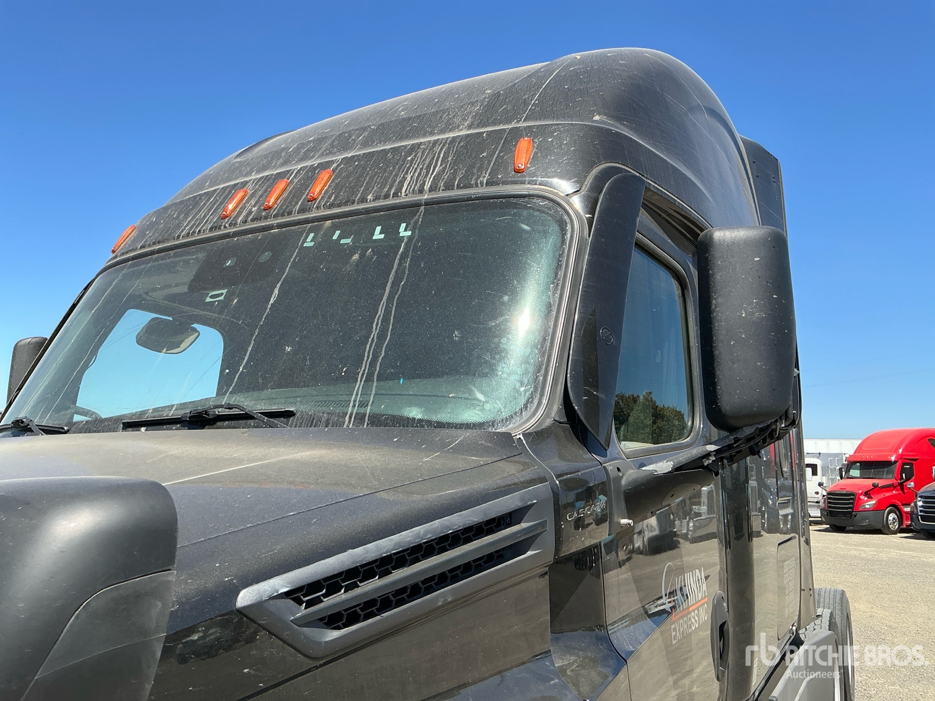 2021 Freightliner CASCADIA 126