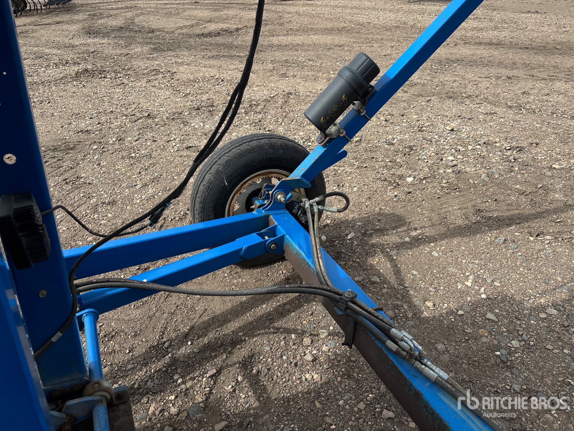 2020 Brandt 1552 LP