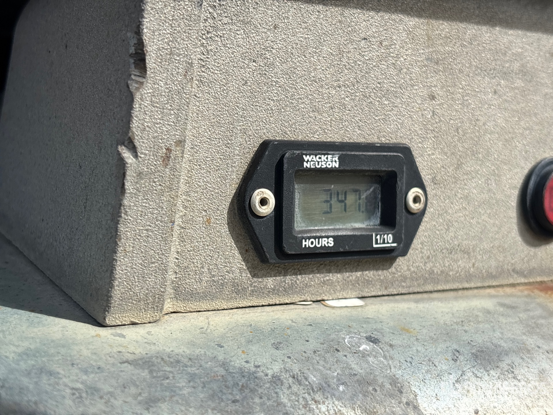 General Appearance with Hour Meter / Odometer