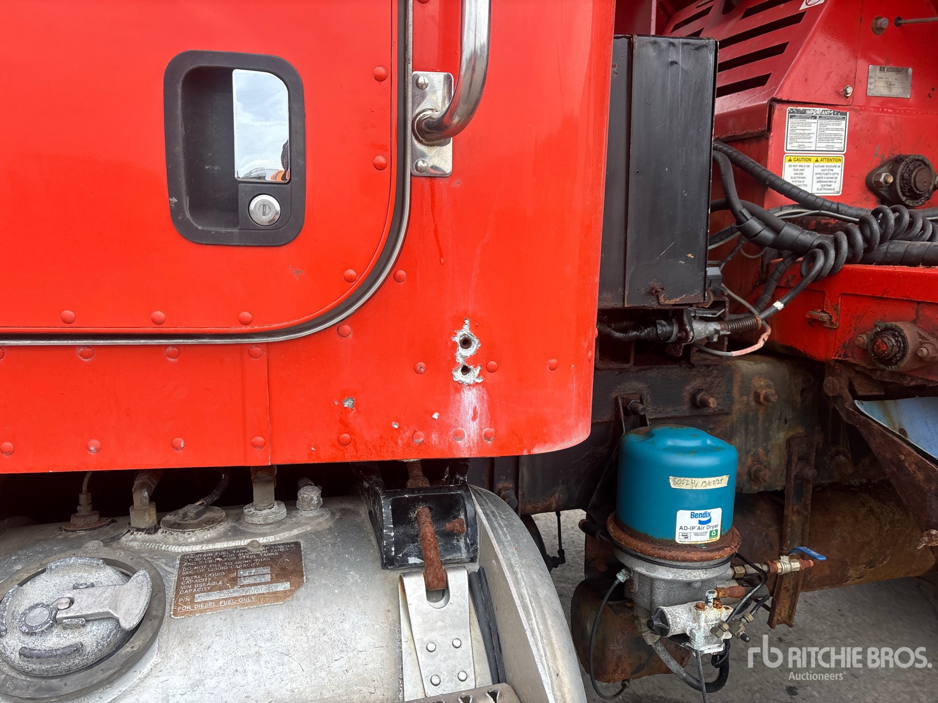 2006 Peterbilt 335